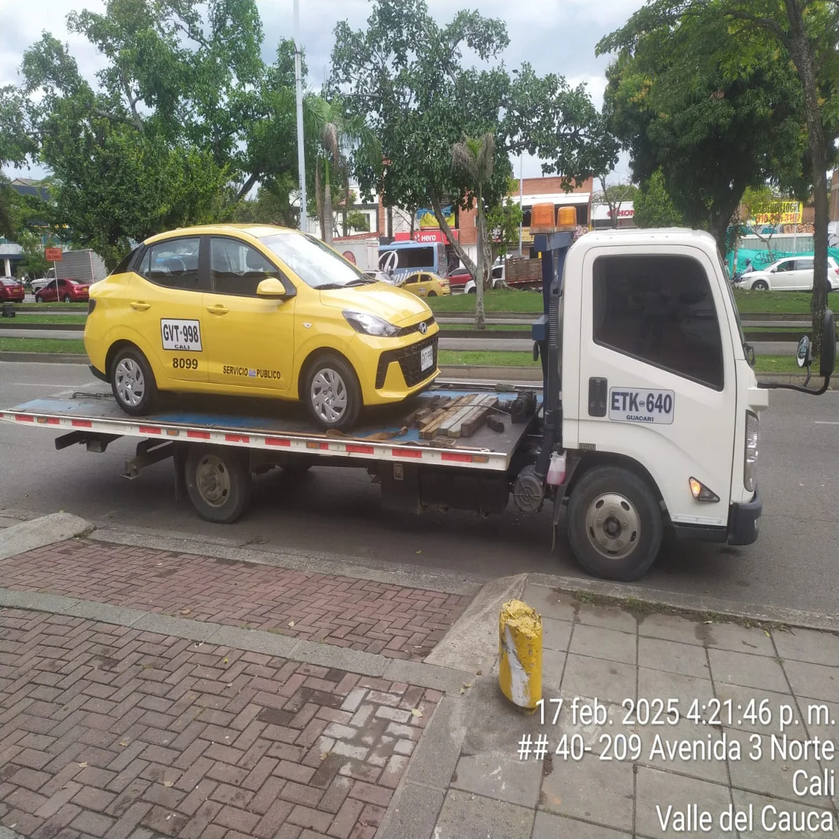 Transporte de vehículo en plataforma en Cali